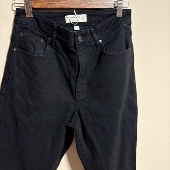NWT Abercrombie & Fitch Curve Love High Rise Skinny Jean Black- Size 4 (27R) - Picture 4 of 8